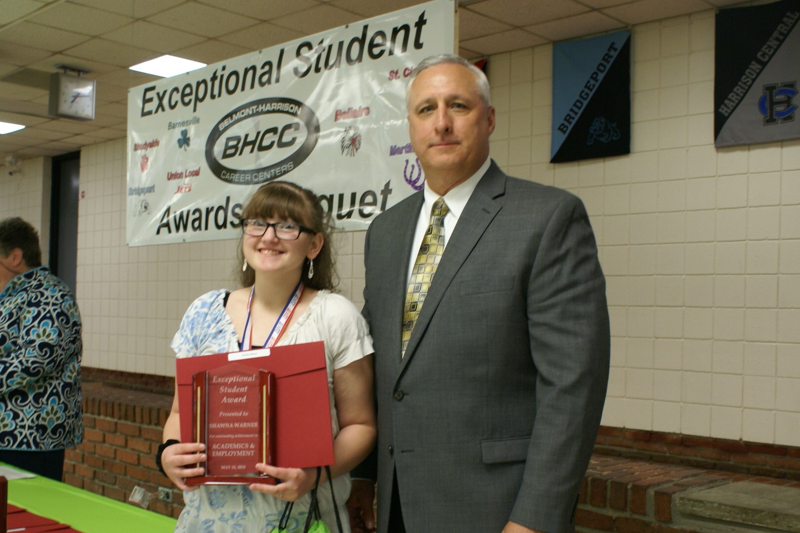 Shawna Warner Receives "Exceptional Student" Award